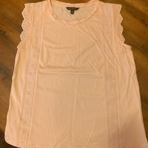 Banana Republic top Medium Light Peach Tank Tie Sleeveless Eyelet Trim Crewneck